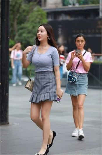天鹅芭直播打开免费看