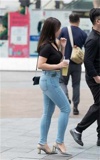 慕斯女王女主小说