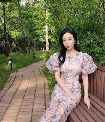 2d全彩僵尸娘