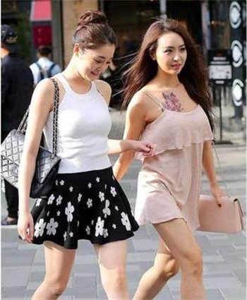 我邻居的妻子2中文字幕