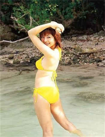 连体裤怎么上厕所才正确