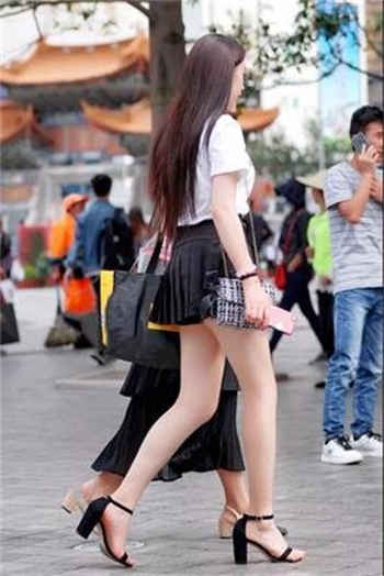 文梦洋比基尼