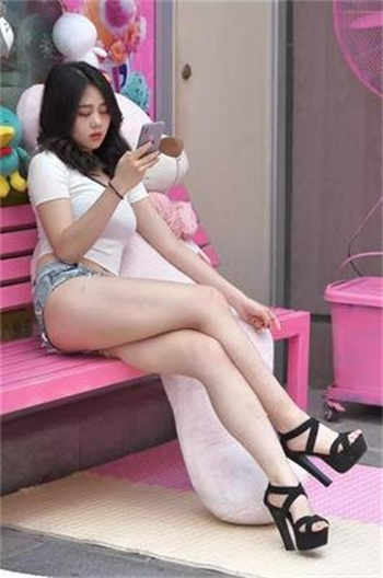 璃奈酱荷花