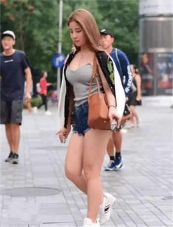ashlynn brooke步兵