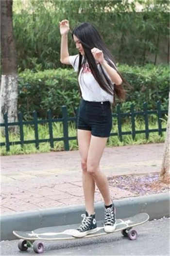 小学班主任评语