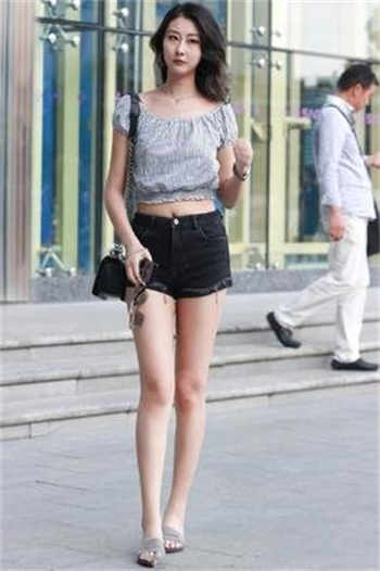 我和寡妇房东风流往事