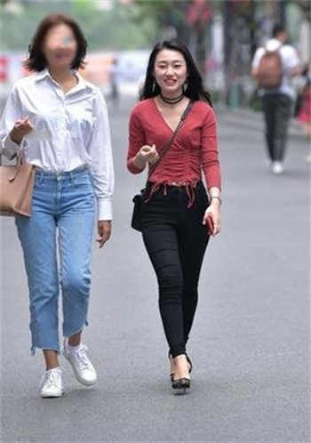 牛大电影莉莉