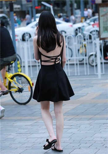 爱情公寓 万能女友诸葛大