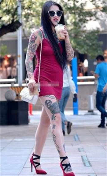 解剖刀划开少女胸膛